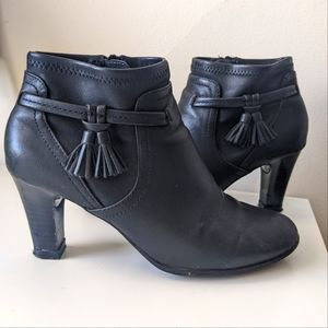 $15/3 Aerosoles Black Ankle Booties